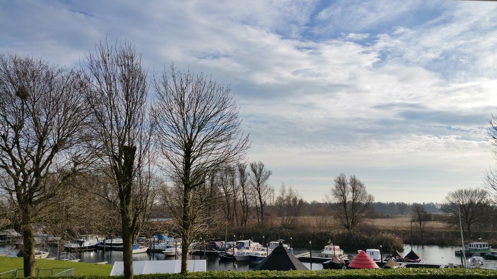 de Brabantse Biesbosch Hotel Werkendam Buitenkant foto