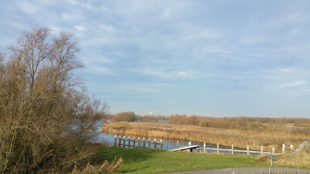 de Brabantse Biesbosch Hotel Werkendam Buitenkant foto