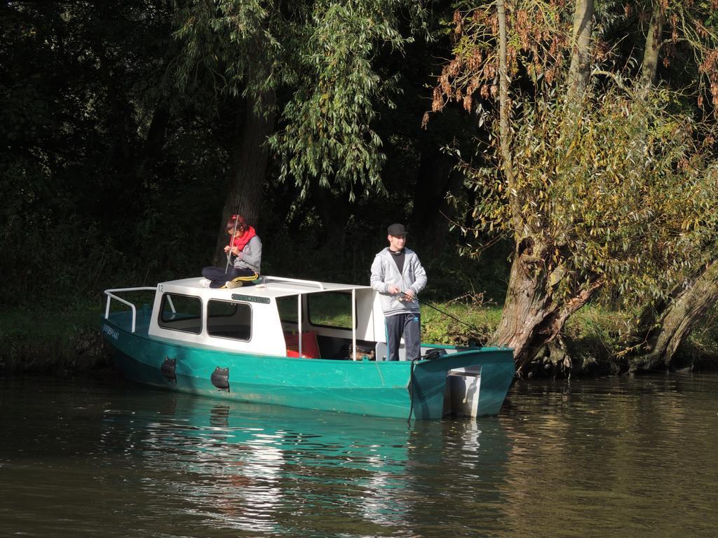 de Brabantse Biesbosch Hotel Werkendam Buitenkant foto